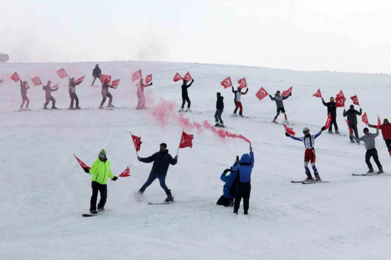 Bitlis’te 4. Kar Festivali renkli görüntülere sahne oldu
