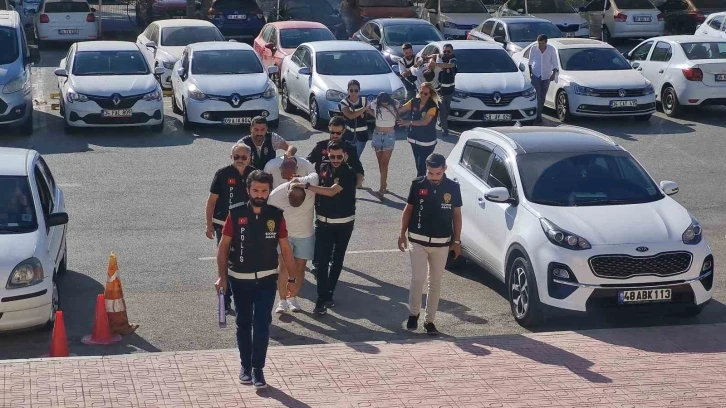 Bodrum’da 2 Kişi Silahla Vurularak Öldürüldü