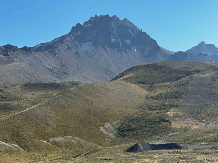 Borçlular dikkat, Erciyes’in karı eridi
