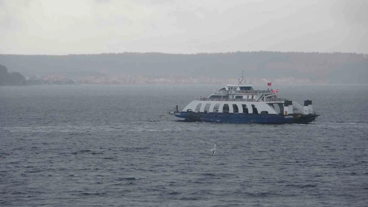 Bozcaada ve Gökçeada’ya bugünkü tüm feribot seferleri iptal edildi
