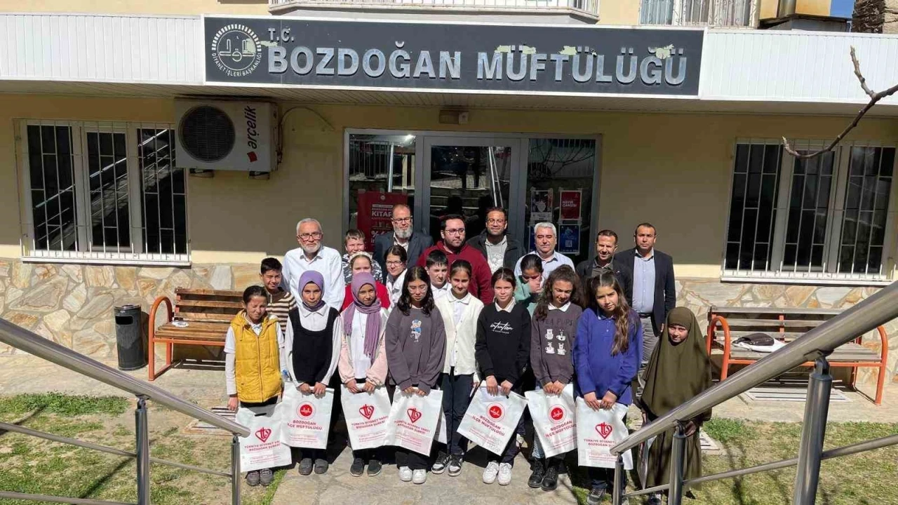 Bozdoğan’da dereceye giren öğrenciler ödüllendirildi
