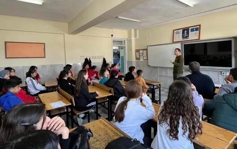 Bozyazı’da ’Stres ve kaygı yönetimi’ semineri düzenlendi
