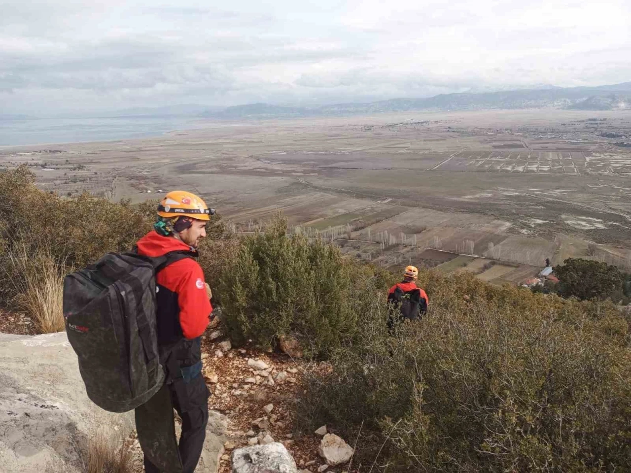 Burdur’da dağlık alanda mahsur kalan keçiler kurtarıldı
