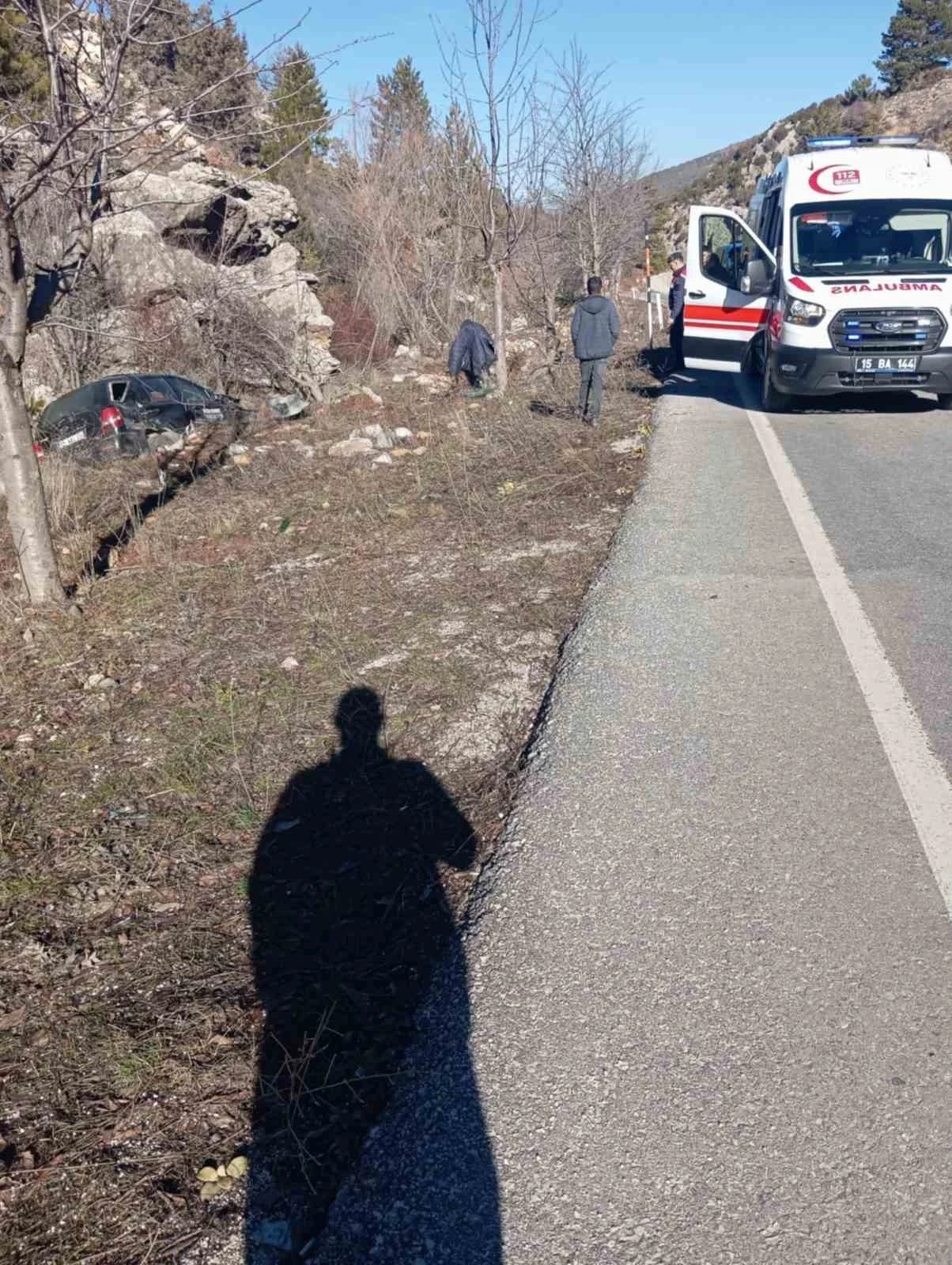 Burdur’da kontrolden çıkan otomobil şarampole devrildi: 1 yaralı
