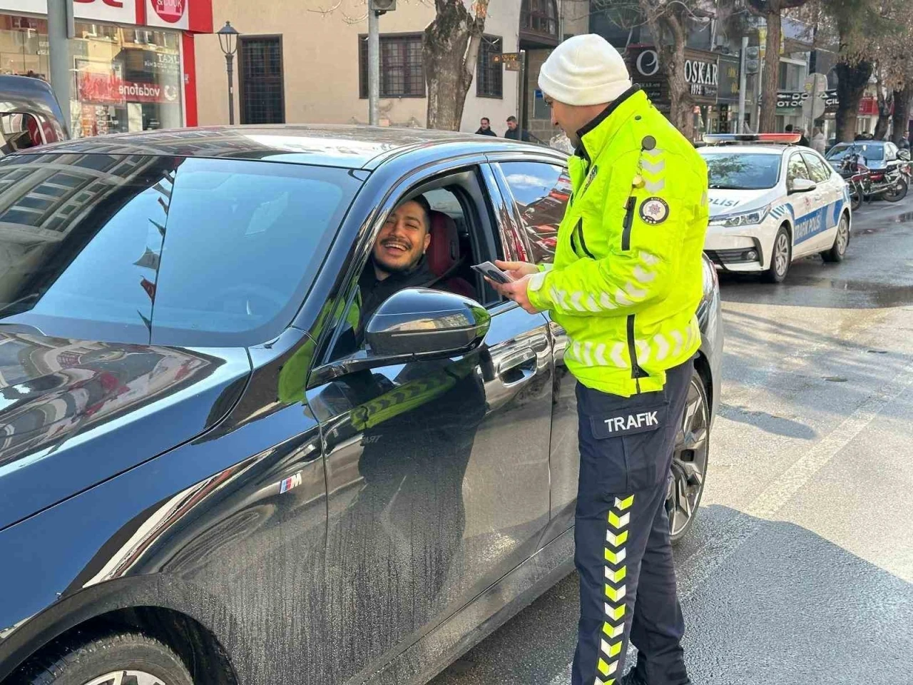 Burdur’da sürücülere &quot;fermuar sistemi&quot; anlatıldı
