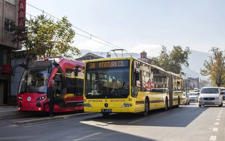 Bursa’da toplu taşımaya zam
