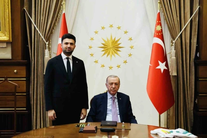 Bursaspor Başkanı Enes Çelik, Cumhurbaşkanı Recep Tayyip Erdoğan’la görüştü
