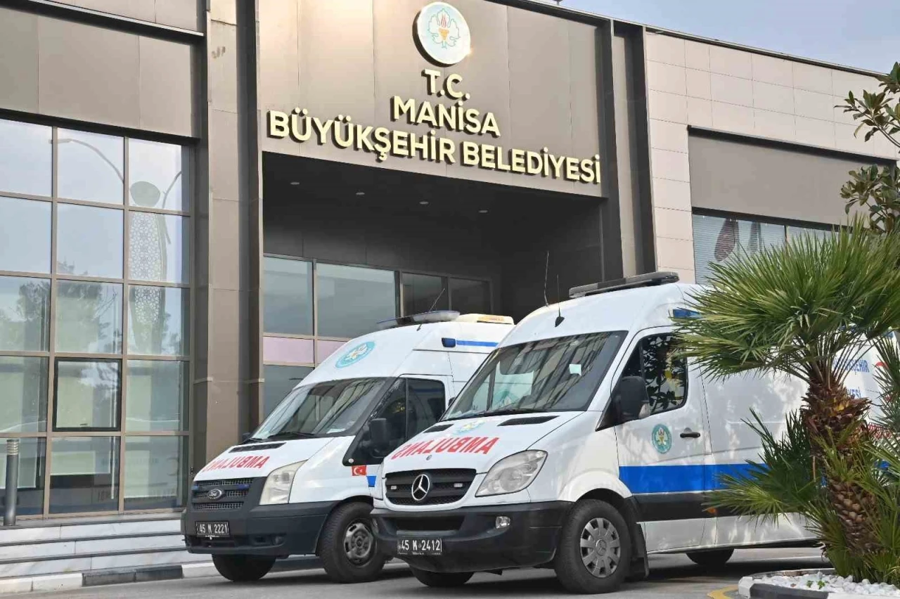 Büyükşehir’in ambulansları Manisalıların hizmetinde
