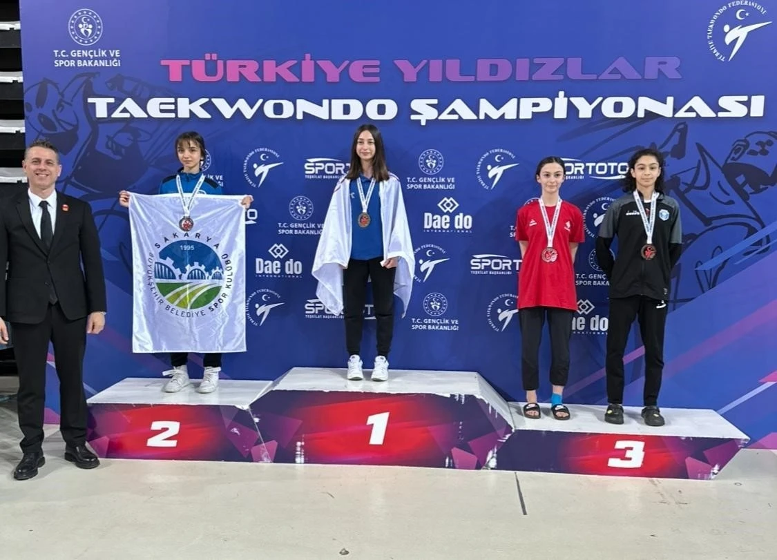 Büyükşehir sporcusu Sakarya’nın gururu oldu
