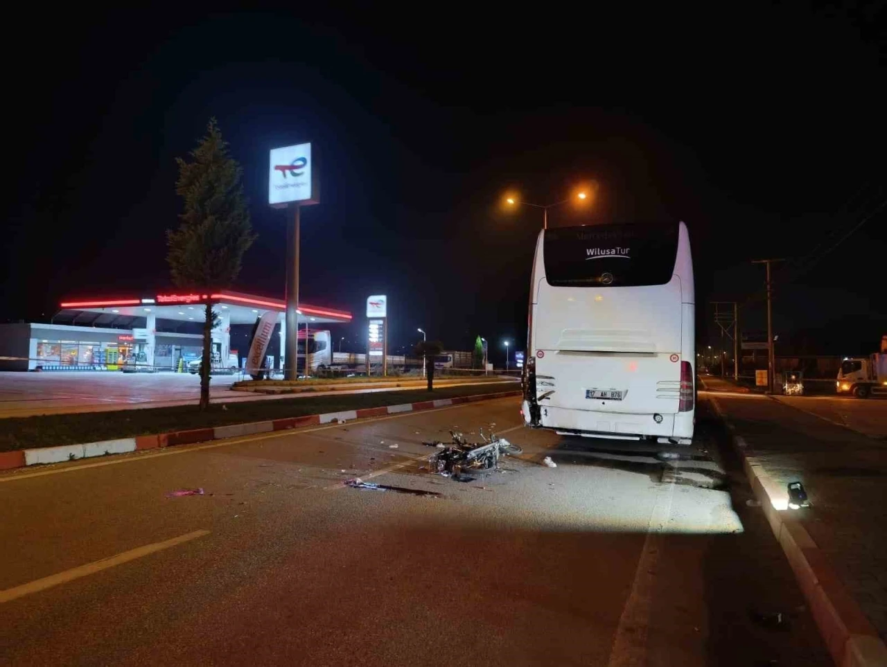 Çan’da motosiklet otobüse arkadan çarptı: 1 kişi öldü, 1 kişi ağır yaralandı
