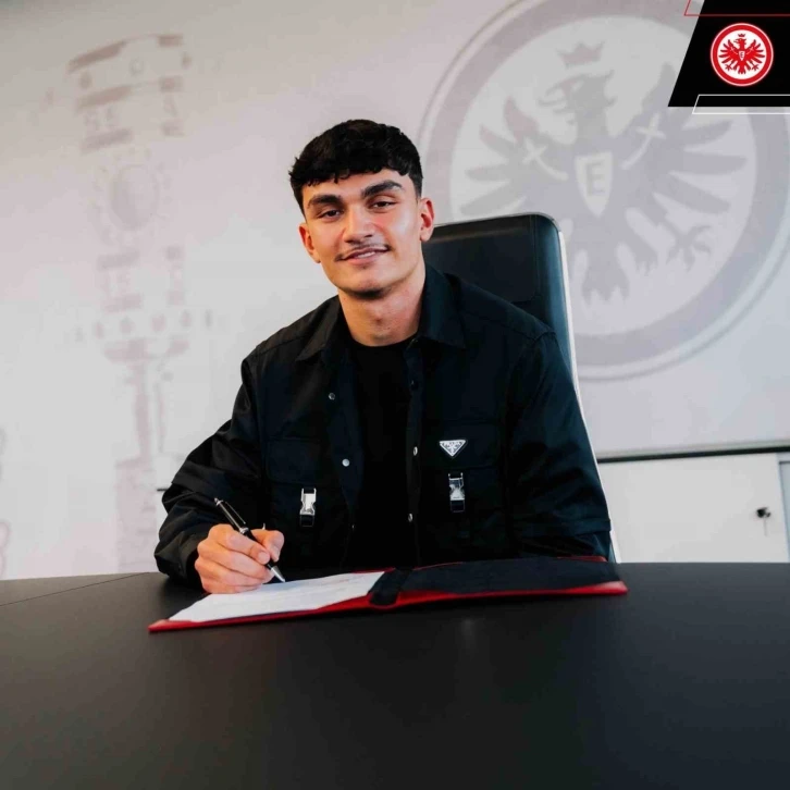 Can Uzun, Eintracht Frankfurt’a transfer oldu
