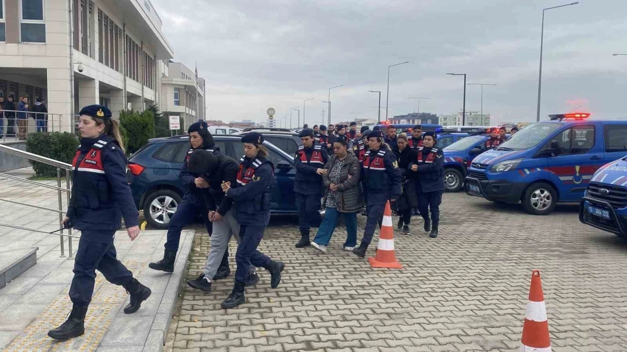 Çanakkale’de uyuşturucu operasyonuna 10 tutuklama
