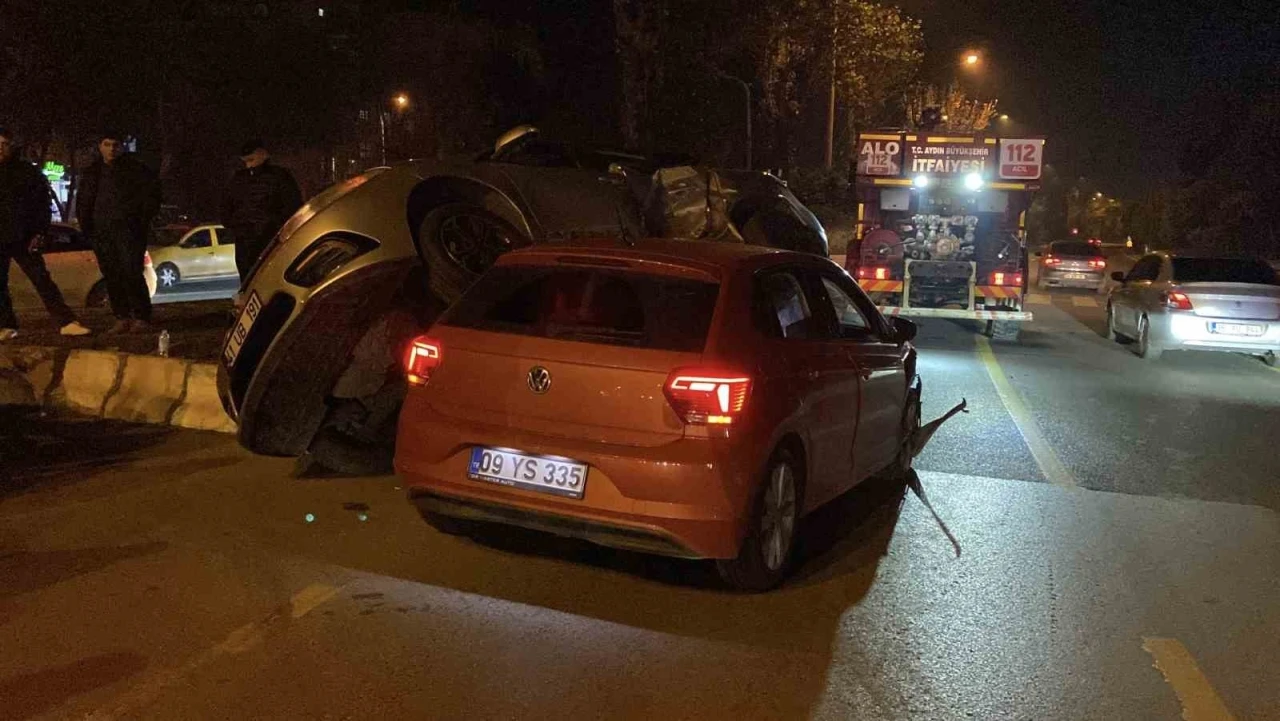 Çarpışan otomobiller üst üste bindi