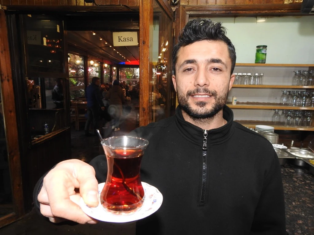 Çay Tüketiminde Türkiye'nin Zirvesinde