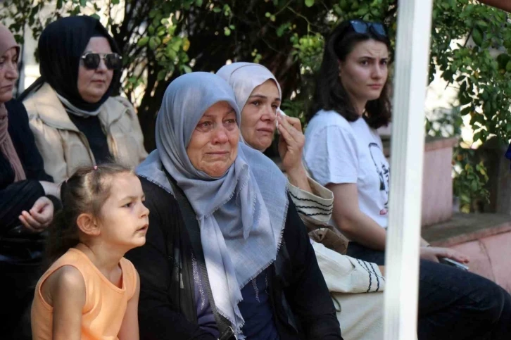 Çeyrek asır geçti ama acıları dün gibi taze: “O gece kabus gibiydi, 25 yıl geçti hala rüyalarımızda”
