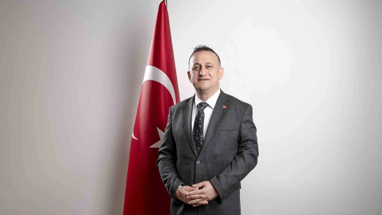 CHP’li Turhal Belediyesi üzerinde camilerin de olduğu arazileri satışa çıkardı
