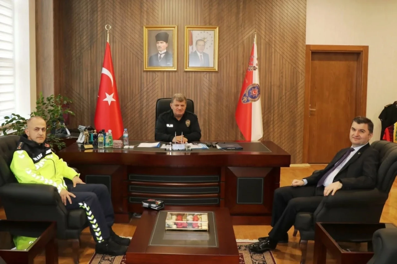 Daire Başkanı Tolga Çemrek, Müdür Uzman ile bir araya geldi
