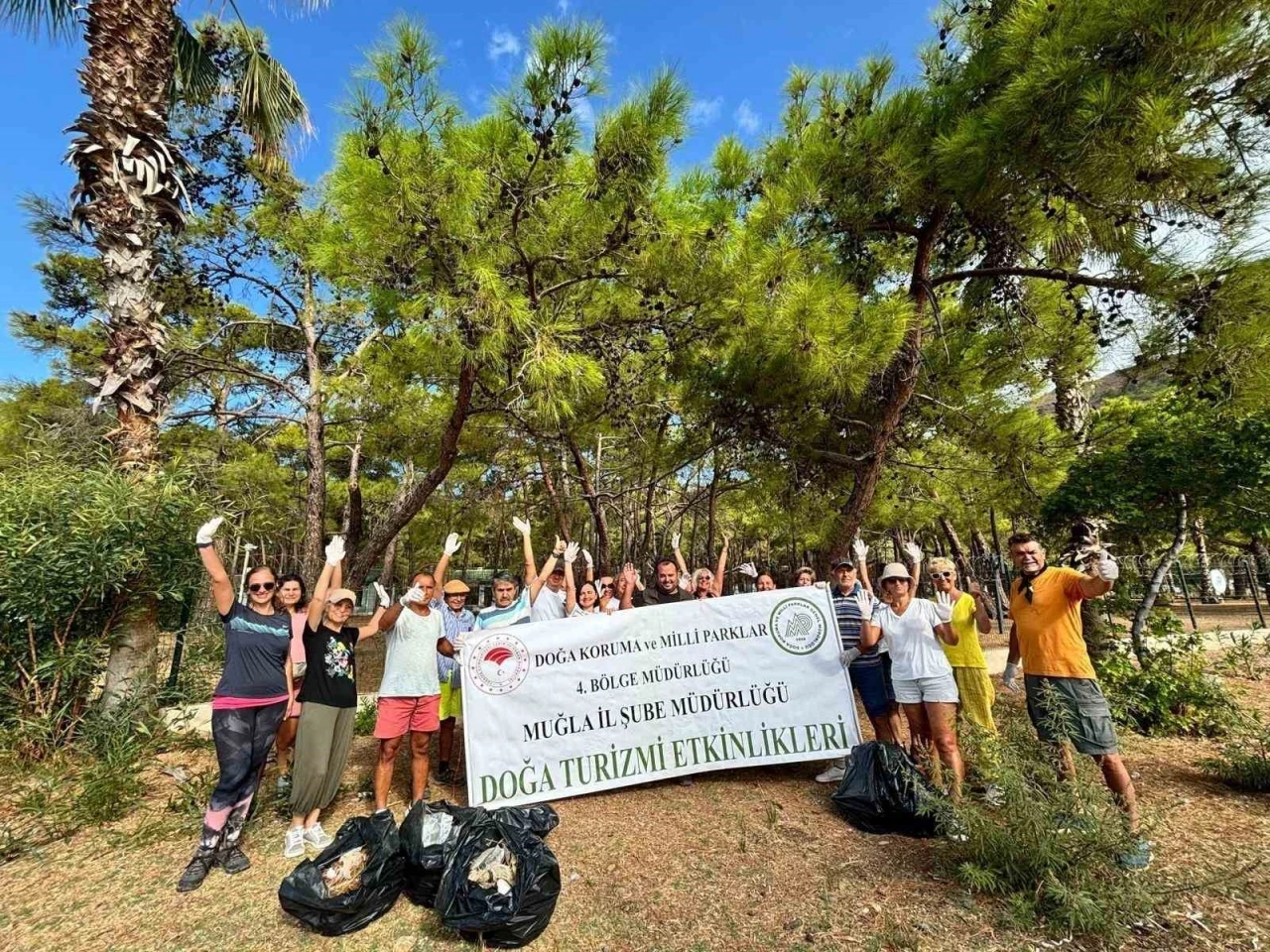 Datça'da Doğa Yürüyüşü ve Temizlik Etkinliği