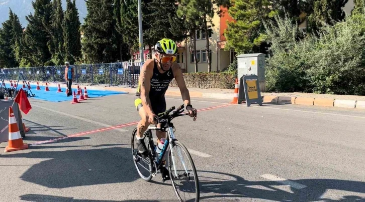 Demir adam olarak bilinen milli sporcu Ali Bıdı, triatlon yarışında yaralandı
