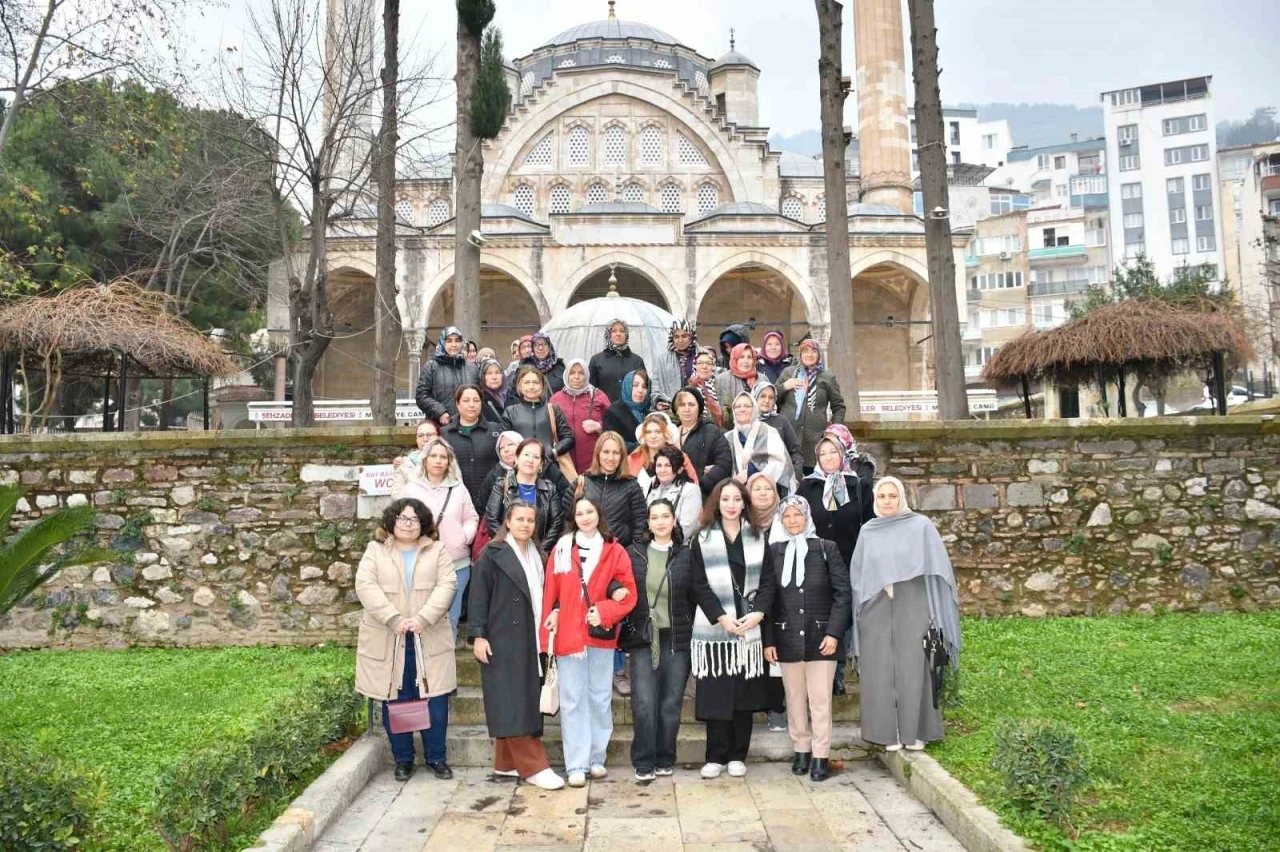 Demircili kadınlar Manisa’yı gezdi
