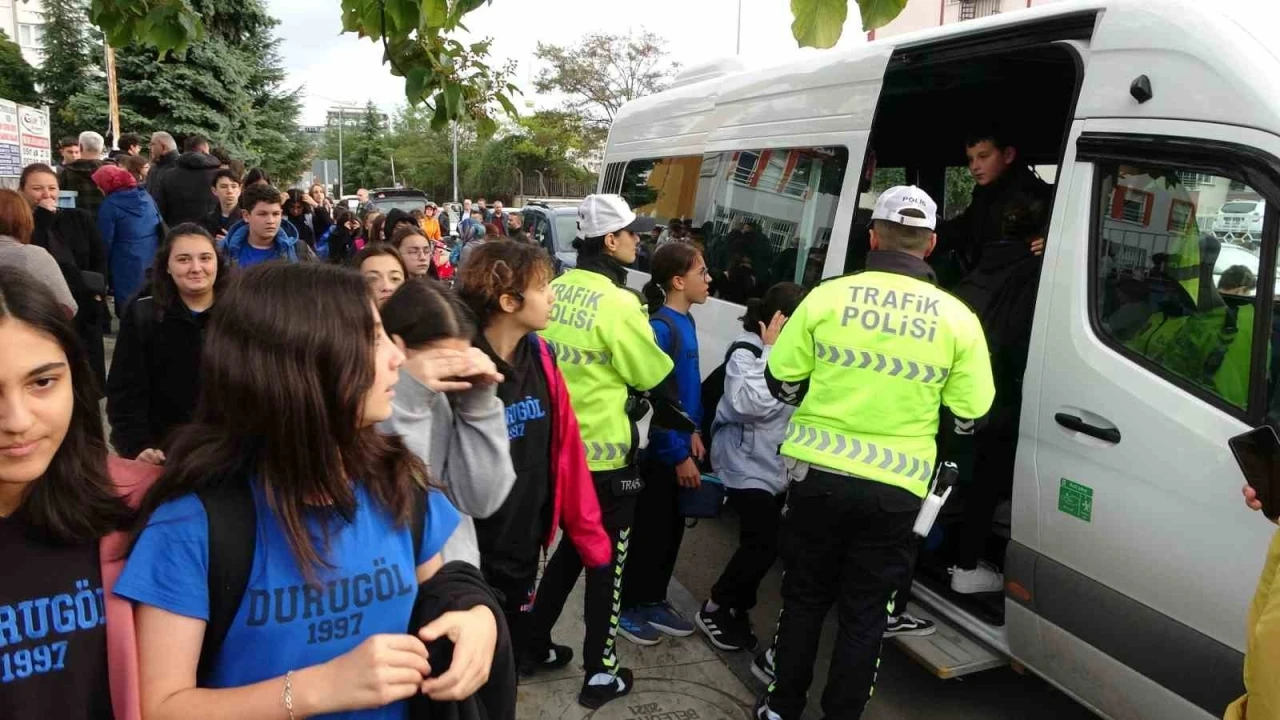 Denetimler sonuç verdi, okul servis araçları trafik kazasına karışmadı
