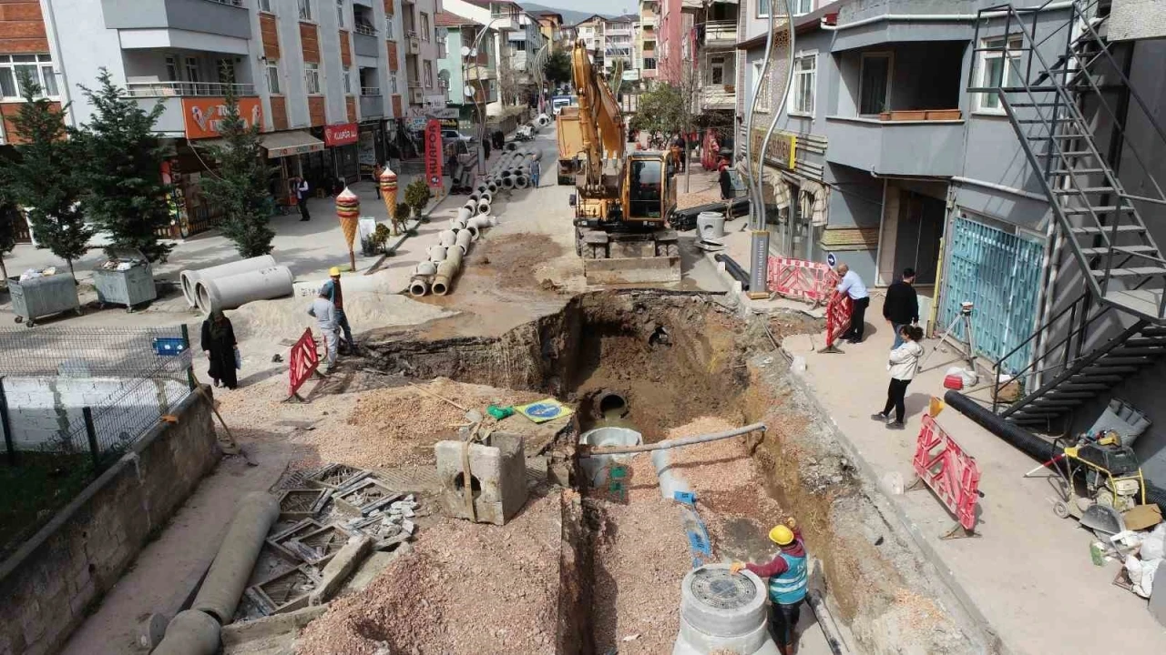 Denizciler Caddesi’nde altyapı çalışmalarının yüzde 55’i tamamlandı
