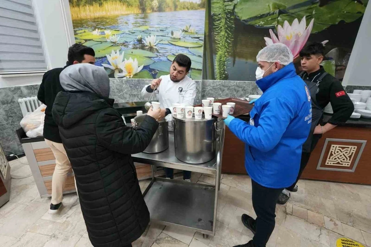 Denizli Büyükşehir Belediyesi mobil ikram araçları hizmete başladı
