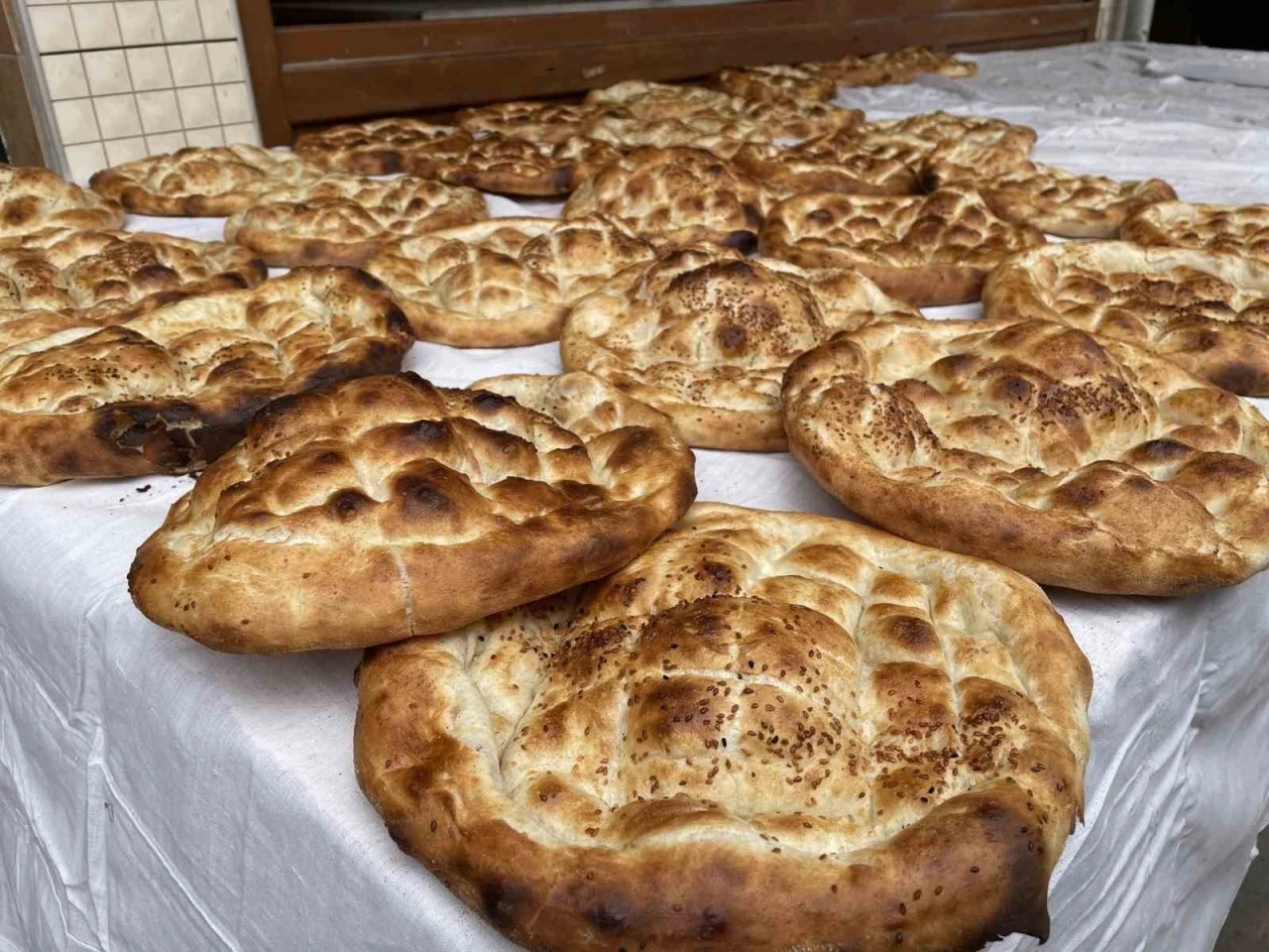 Denizli’de 280 gram Ramazan pidesi 20 liradan satışa sunulacak
