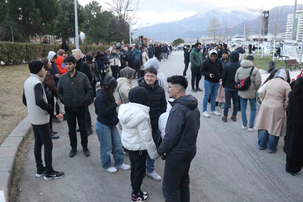 Denizli OSB her akşam 3 bin öğrenciyi geleneksel iftar sofrasında buluşturuyor
