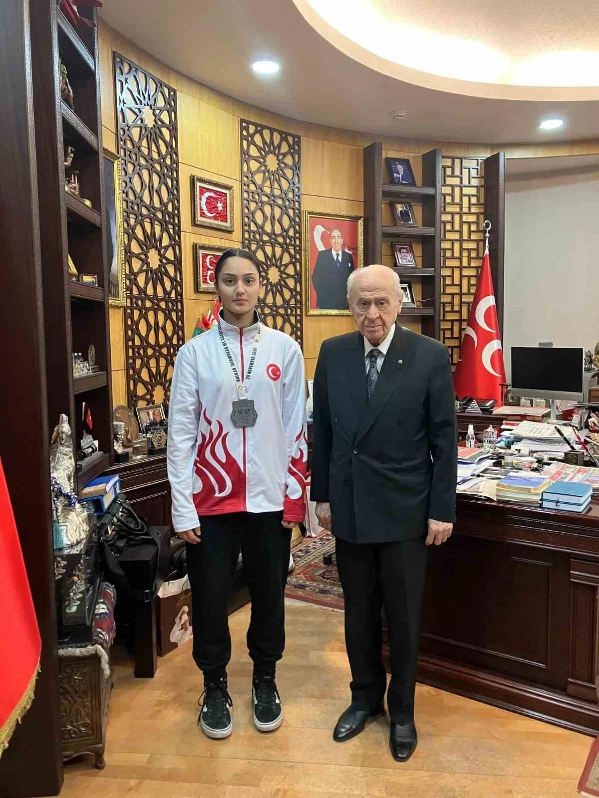 Devlet Bahçeli’den, Yozgatlı sporcuya tebrik
