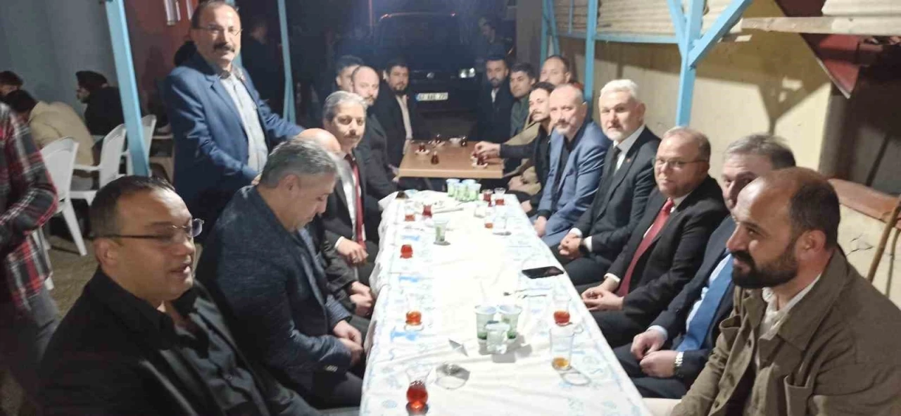 Devrek MHP İlçe  Başkanlığından iftar programı
