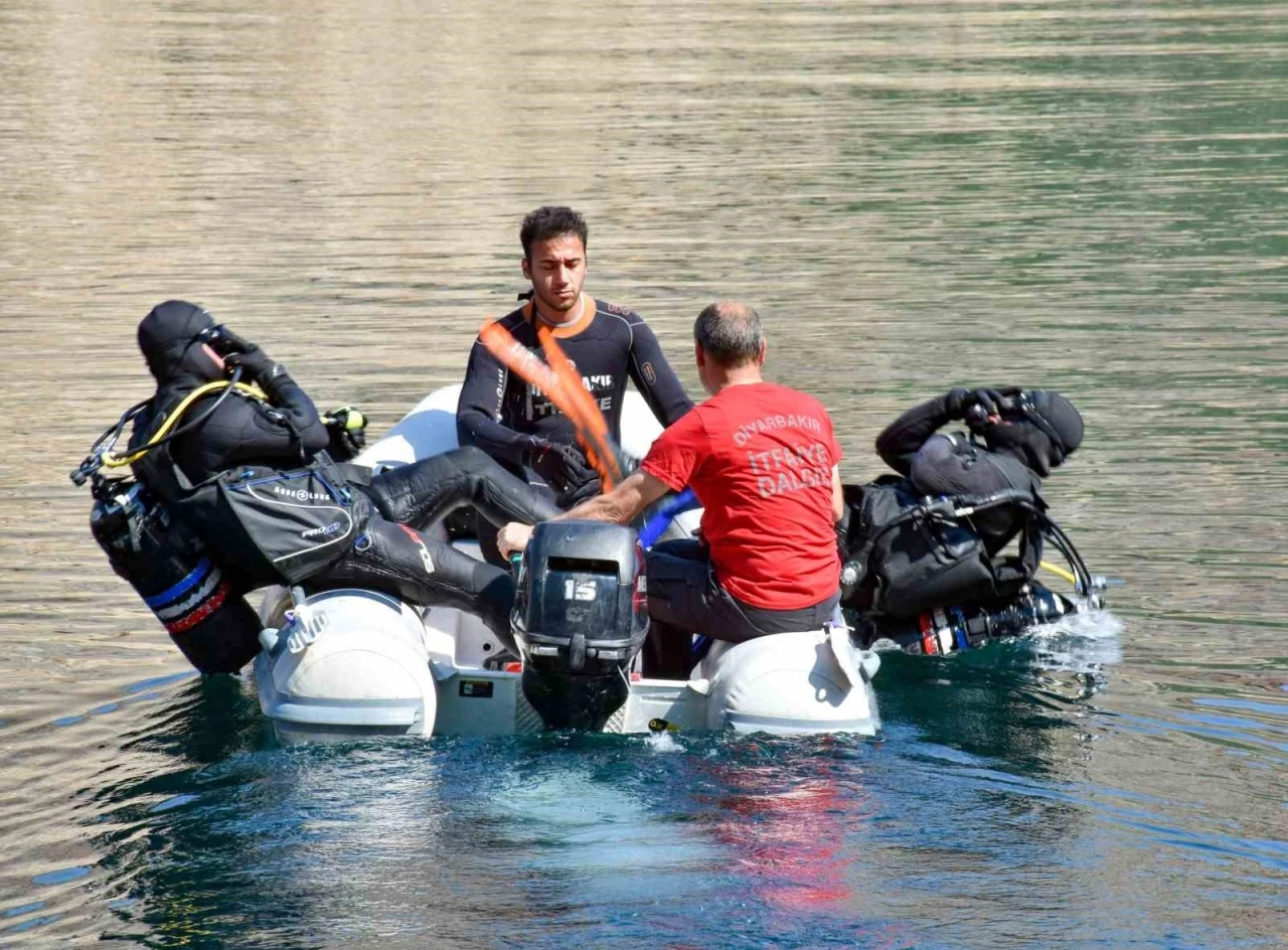 Dicle Barajı’nda arama kurtarma tatbikatı
