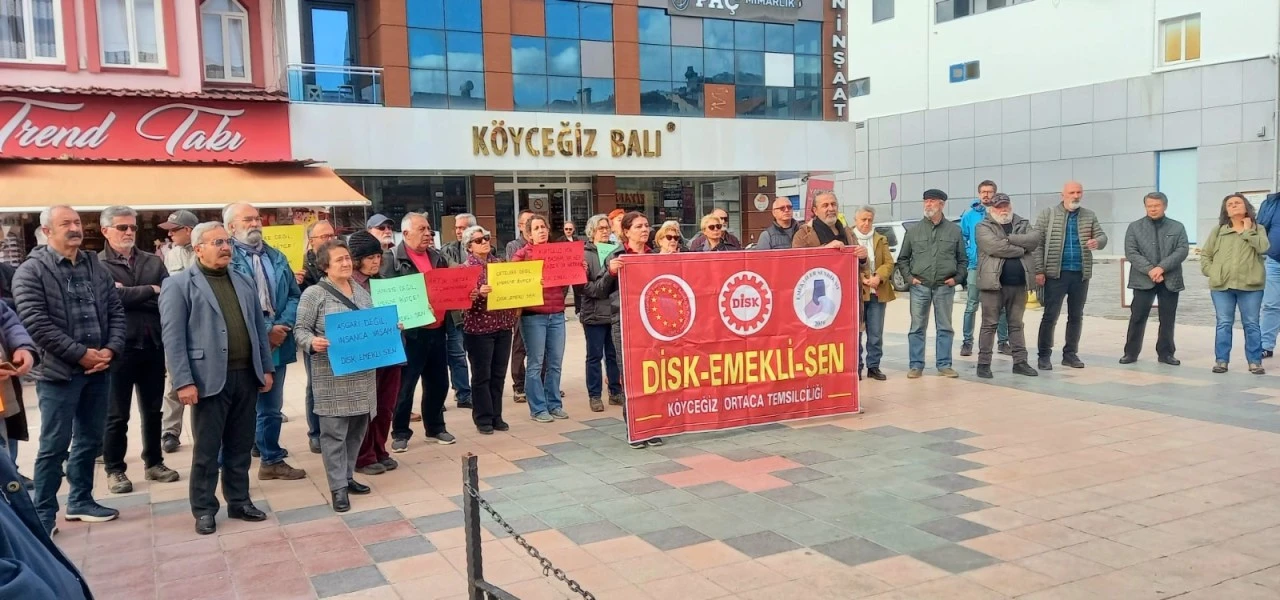 DİSK'ten emekli maaşı imza kampanyası