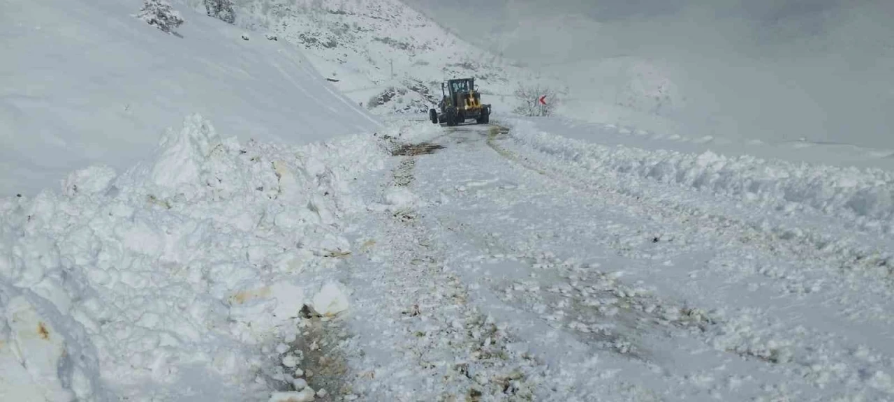 Diyarbakır’da bin 879 kilometrelik yol ulaşıma açıldı
