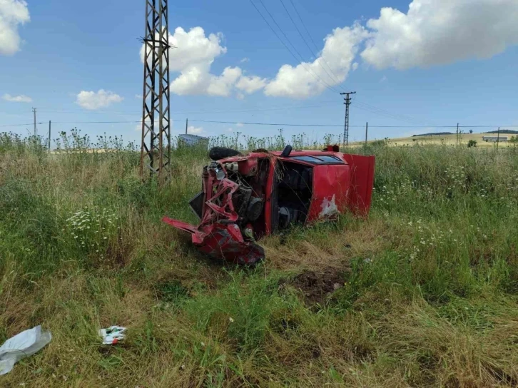 Diyarbakır’da feci kaza: 1 ölü, 2 ağır yaralı
