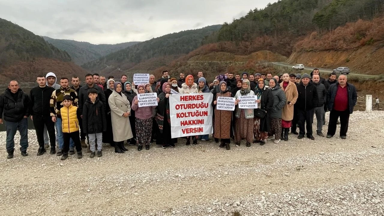 Dolu olmayan barajın suyunu paylaşmak istemeyen mahalleli DSİ’yi protesto etti
