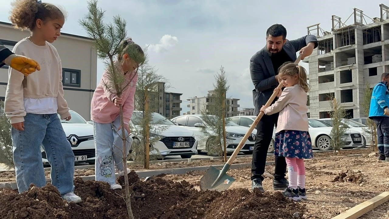 Dünya Kadınlar Günü’nde fidanlar toprakla buluştu
