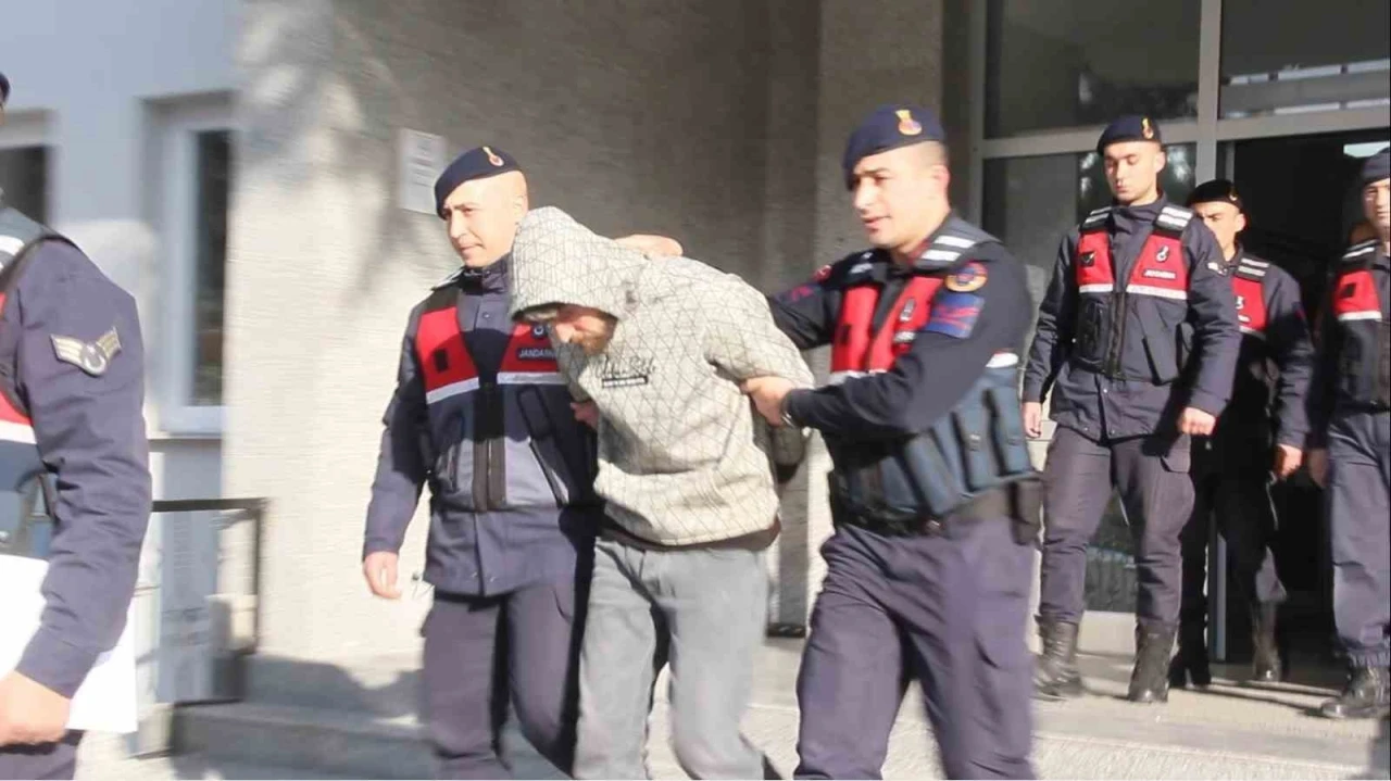 Dur’ ihtarına uymayarak polisi şehit eden alkollü sürücüye müebbet hapis
