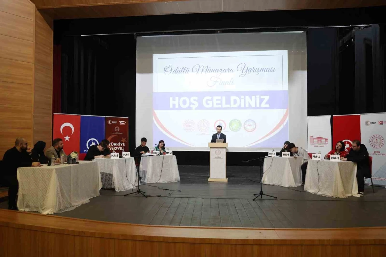 Düzce’de fikirler yarıştı, kazananlara ödüller verildi
