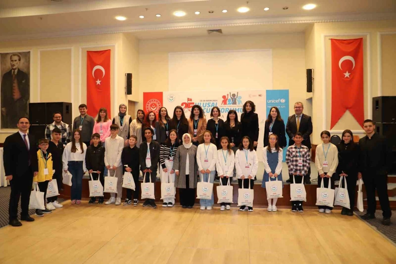 25. Ulusal Çocuk Forumu İzmir'de Başladı