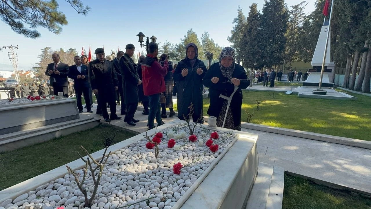 Eğirdir’de 18 Mart Şehitleri Anma ve Çanakkale Deniz Zaferi’nin 110. yıl dönümü için tören düzenlendi
