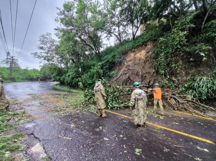 El Salvador’da sel ve toprak kayması: 11 ölü
