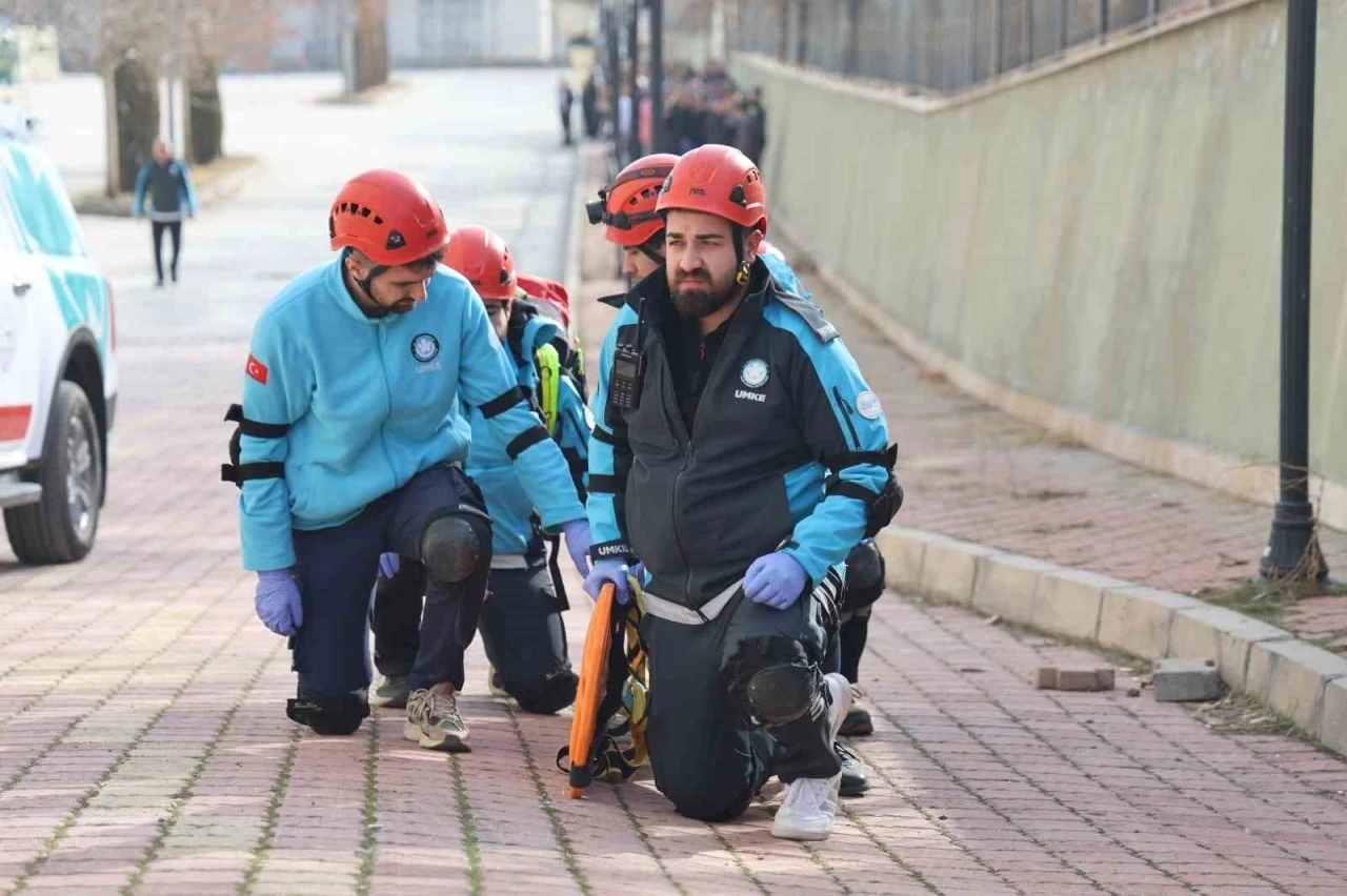 Elazığ’da deprem ve yangın tatbikatı
