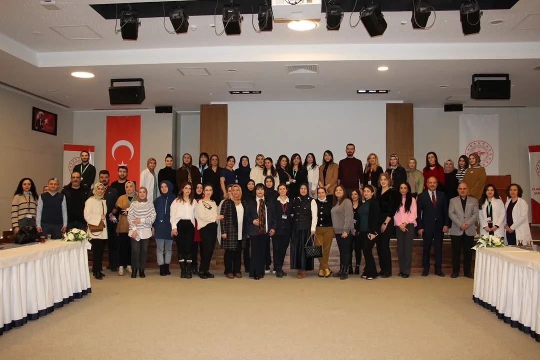 Elazığ’da sağlıkta kalite standartları konulu eğitim
