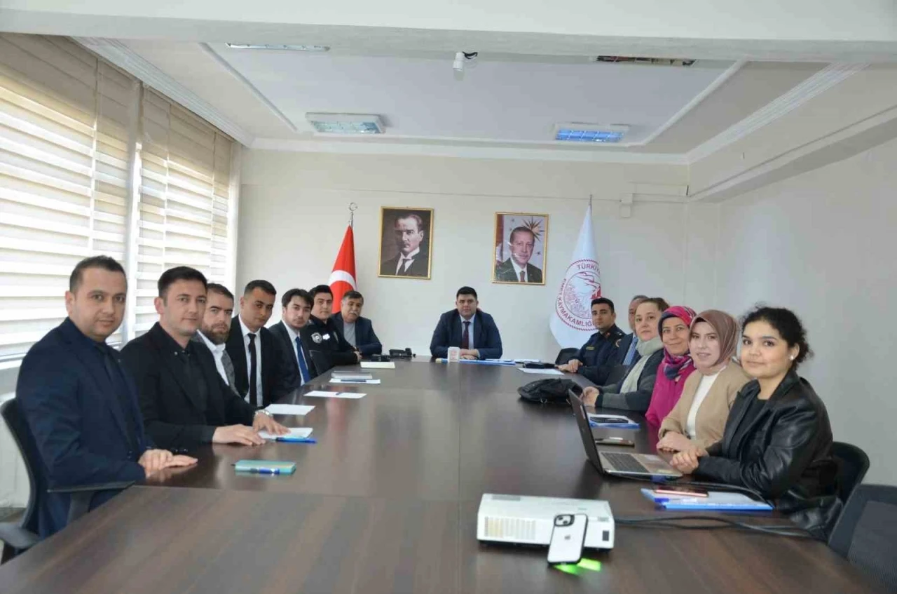 Emet’te Kadına Yönelik Şiddetle Mücadele toplantısı
