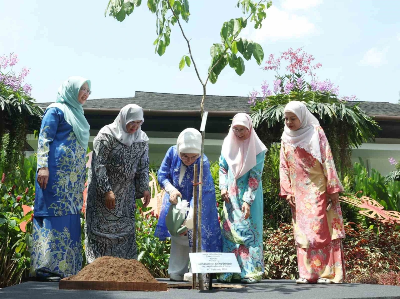 Emine Erdoğan, Kuala Lumpur Perdana Botanik Bahçesi’ni ziyaret etti
