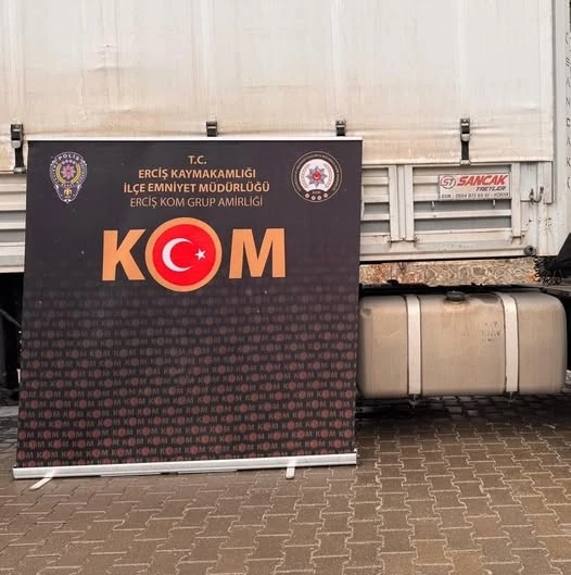 Erciş’te 844 litre kaçak akaryakıt yakalandı
