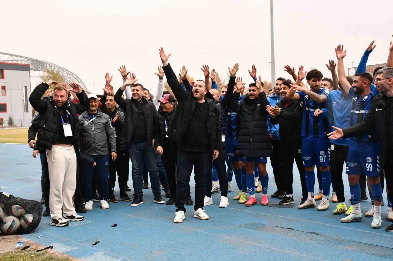 Erciyes 38 FK Başkanı Dirgenali: "Play-Off oynamak ve üst lige çıkmak istiyoruz"
