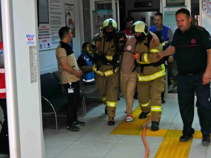 Erdek Neyyire Sıtkı Devlet Hastanesi’nde gerçeği aratmayan tatbikat
