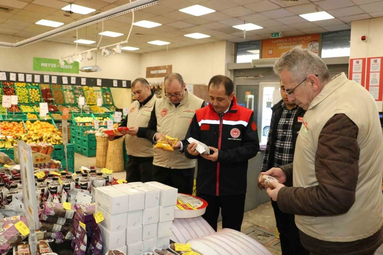 Erzincan’da gıda satış noktaları ve ramazan kolileri denetlendi
